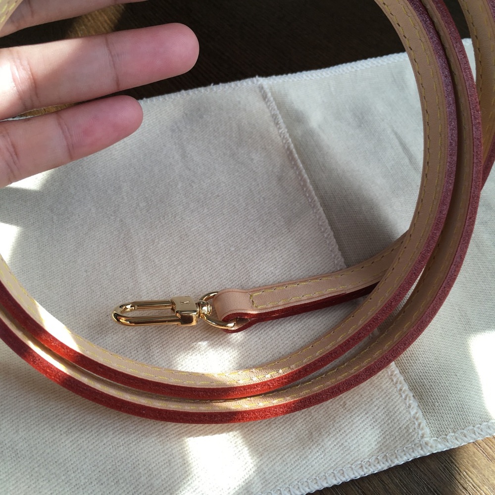 Louis Vuitton Eva clutch vachetta strap - Picture 3 of 4